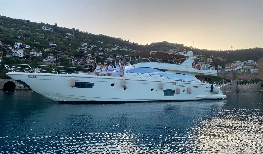 YACHT FOCUS İBİZA PLUS